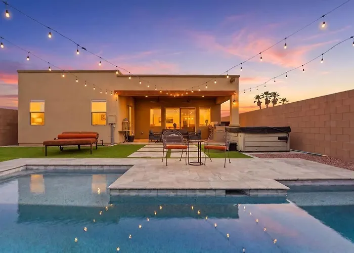 Holiday home Foothills With Pool & Hot Tub
