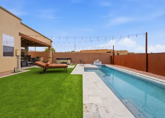 Holiday home Foothills With Pool & Hot Tub