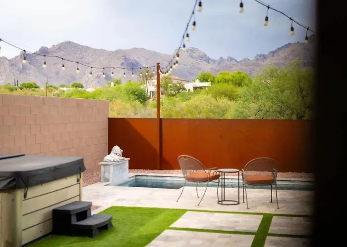 Holiday home Foothills With Pool & Hot Tub *